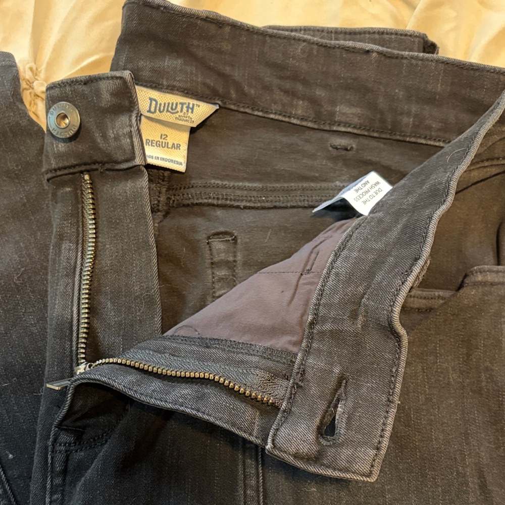 Duluth Black Denim Jeans - Picture 2 of 6